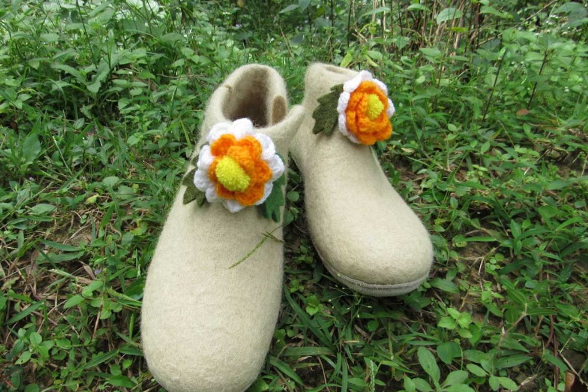 flower indoor full boots Felt Products from Nepal