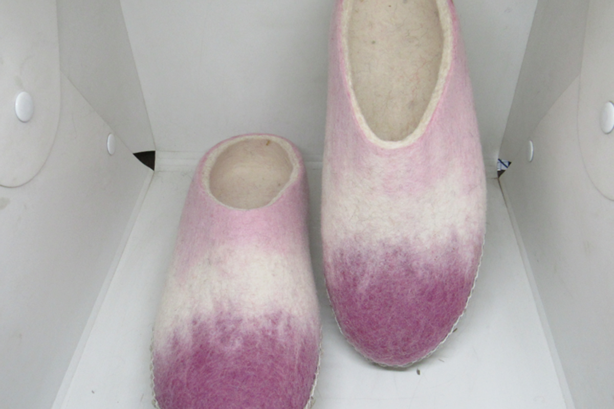 mix color indoor slippers Felt Products from Nepal